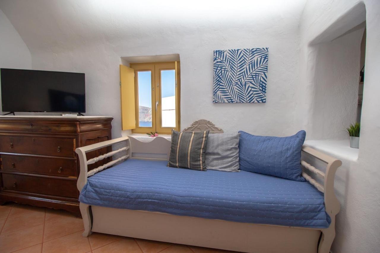Villa Ariadni Cave Houses In Oia Exterior photo